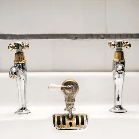 3 Vue Sur La Garonne בורדו